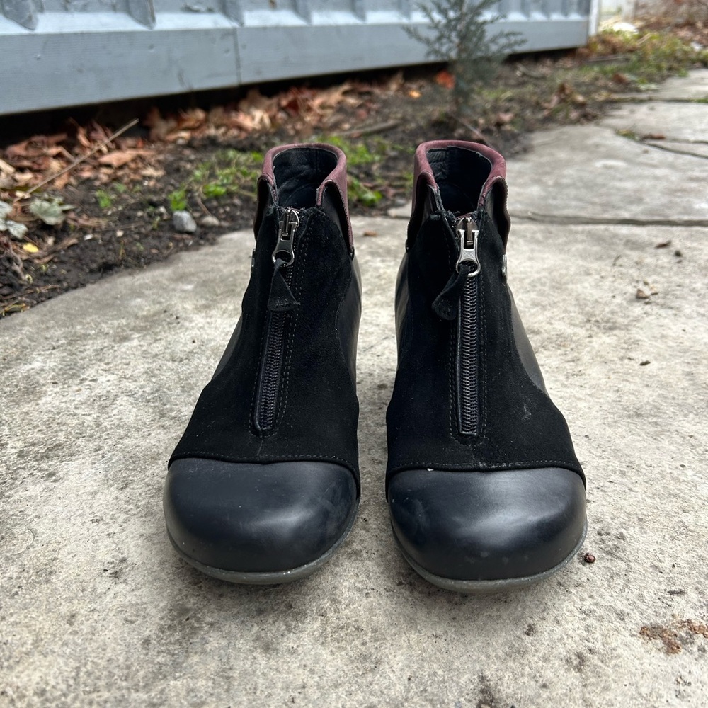 Portofino zip front ankle boots, size 41 - Picture 3 of 9